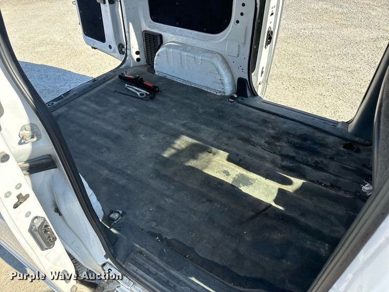 image for item EH7112 2018 Nissan NV200 SV van