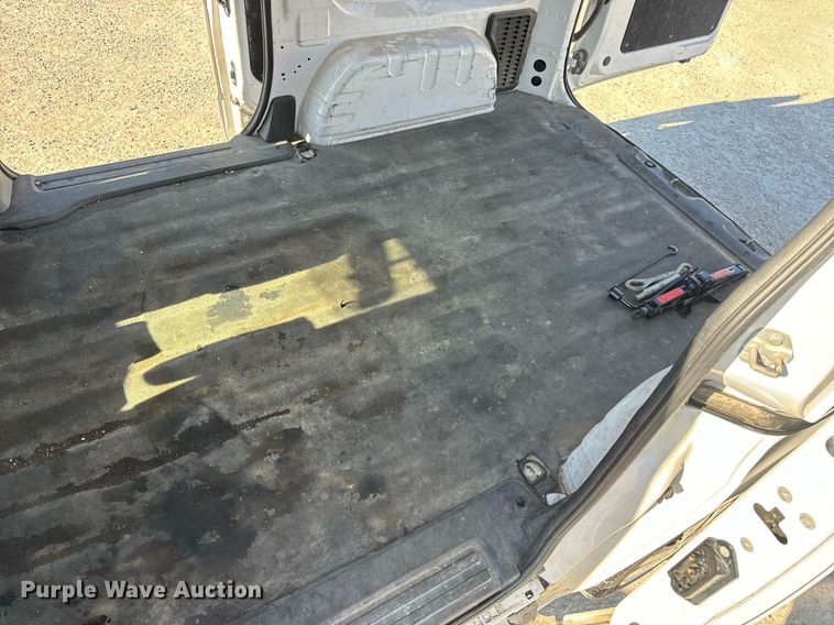 image for item EH7112 2018 Nissan NV200 SV van