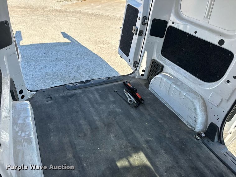 image for item EH7112 2018 Nissan NV200 SV van