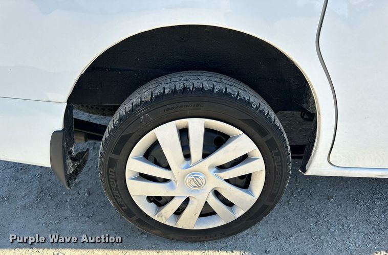 image for item EH7112 2018 Nissan NV200 SV van