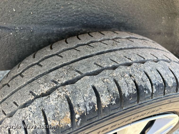 image for item EH7112 2018 Nissan NV200 SV van