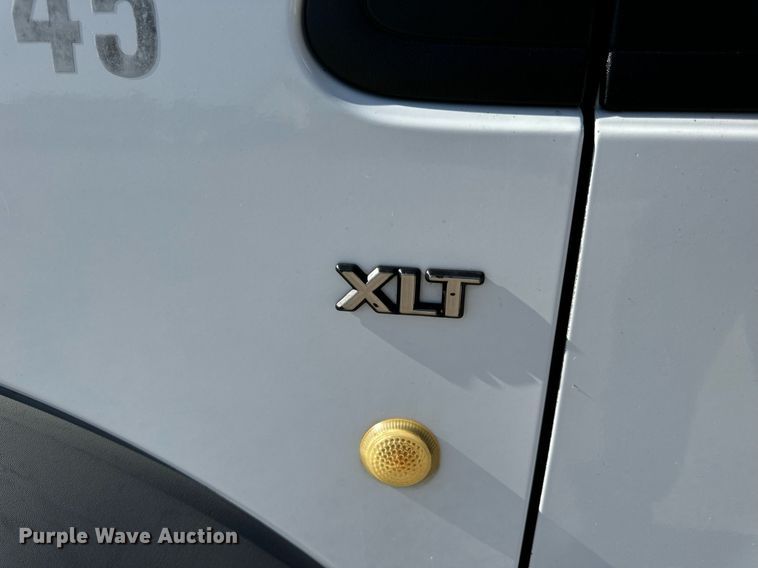 image for item EH7113 2011 Ford Transit Connect XLT van