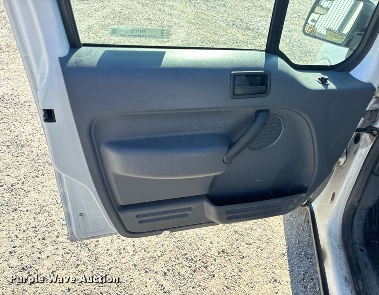 image for item EH7113 2011 Ford Transit Connect XLT van
