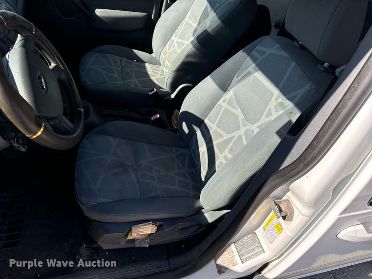 image for item EH7113 2011 Ford Transit Connect XLT van