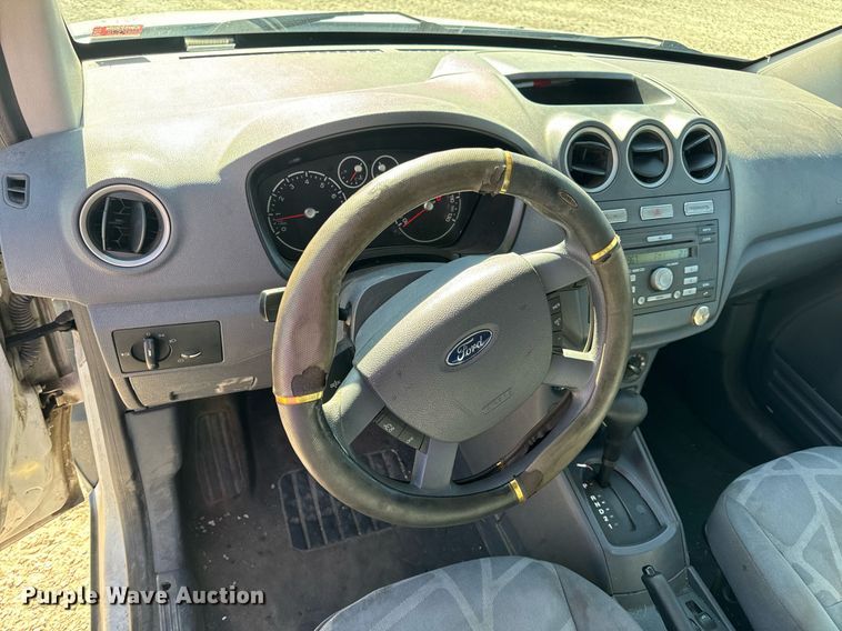 image for item EH7113 2011 Ford Transit Connect XLT van