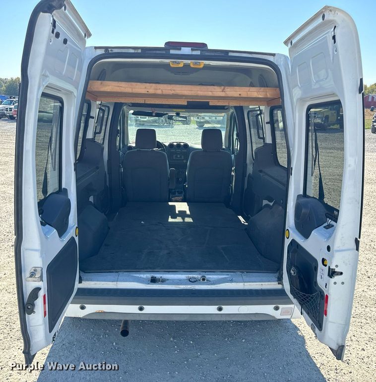 image for item EH7113 2011 Ford Transit Connect XLT van