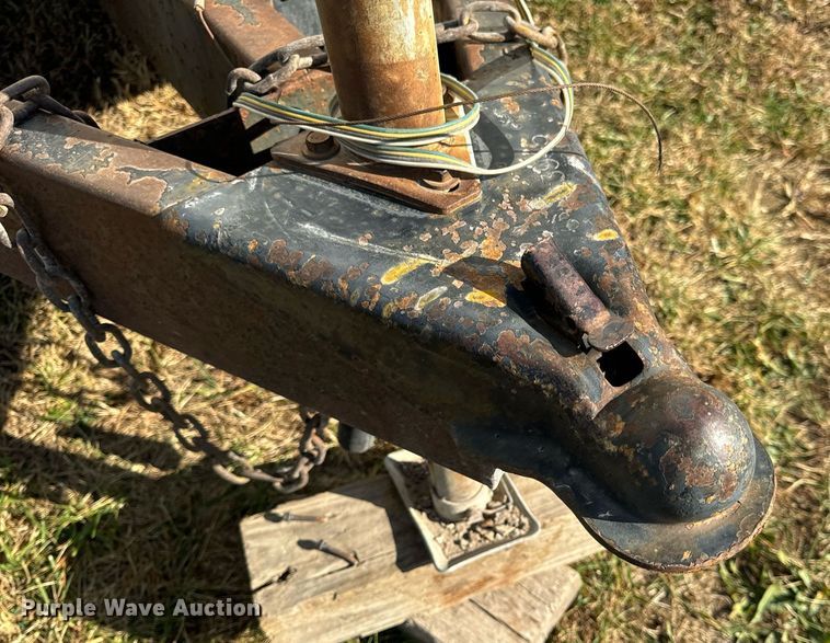 image for item EH7205 2002 Haulmark GR85X16WT2 enclosed cargo trailer