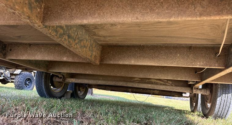 image for item EH7205 2002 Haulmark GR85X16WT2 enclosed cargo trailer