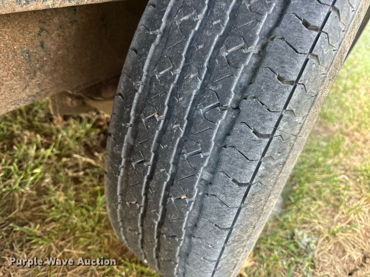 image for item EH7205 2002 Haulmark GR85X16WT2 enclosed cargo trailer