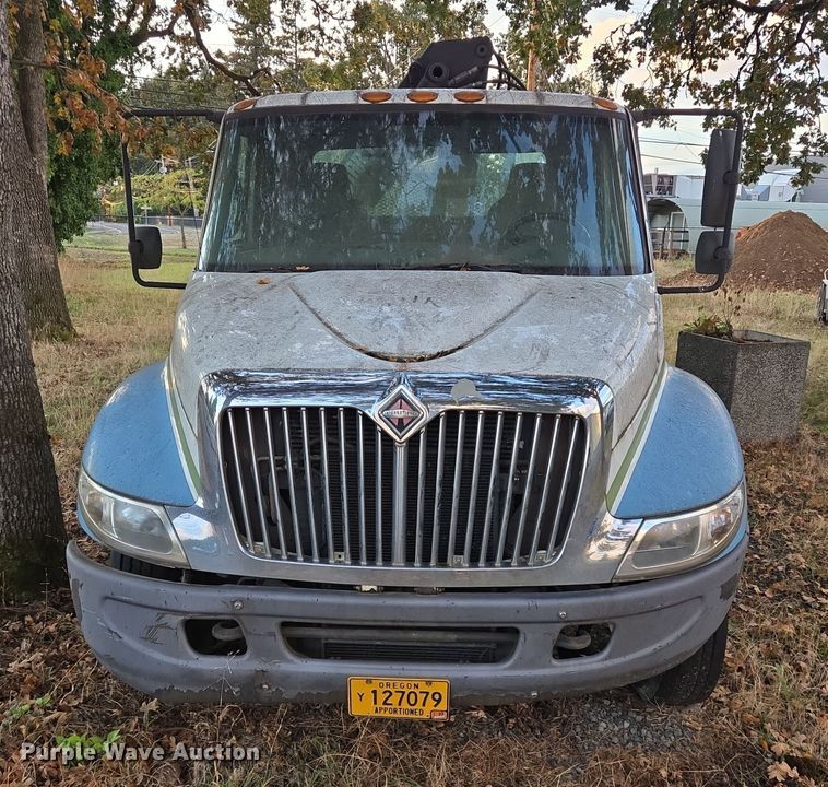 image for item EI4049 2003 International 4300 SBA crane truck