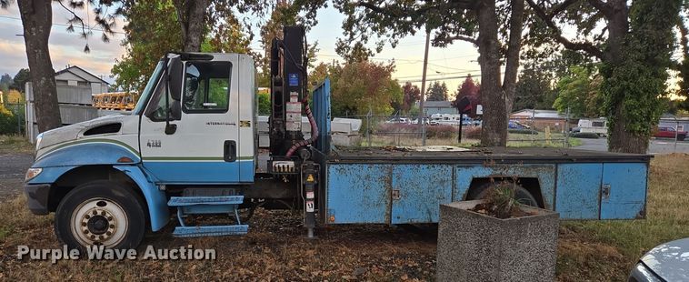 image for item EI4049 2003 International 4300 SBA crane truck