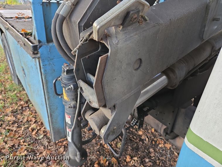 image for item EI4049 2003 International 4300 SBA crane truck