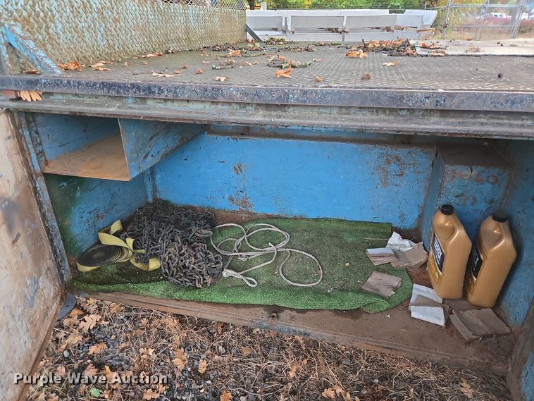 image for item EI4049 2003 International 4300 SBA crane truck