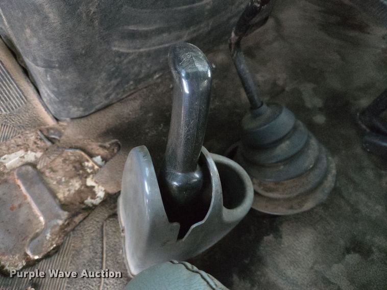 image for item EI4049 2003 International 4300 SBA crane truck