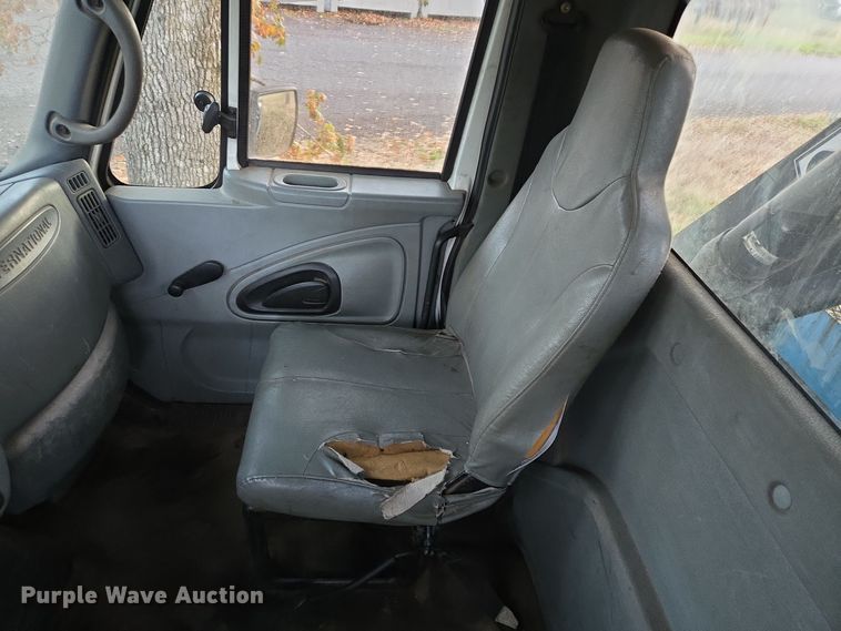 image for item EI4049 2003 International 4300 SBA crane truck