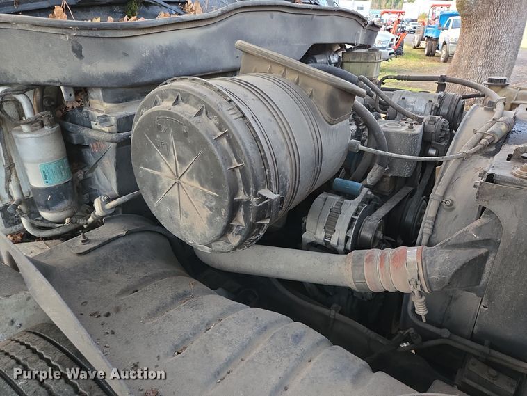 image for item EI4049 2003 International 4300 SBA crane truck