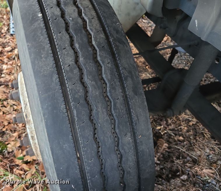 image for item EI4049 2003 International 4300 SBA crane truck