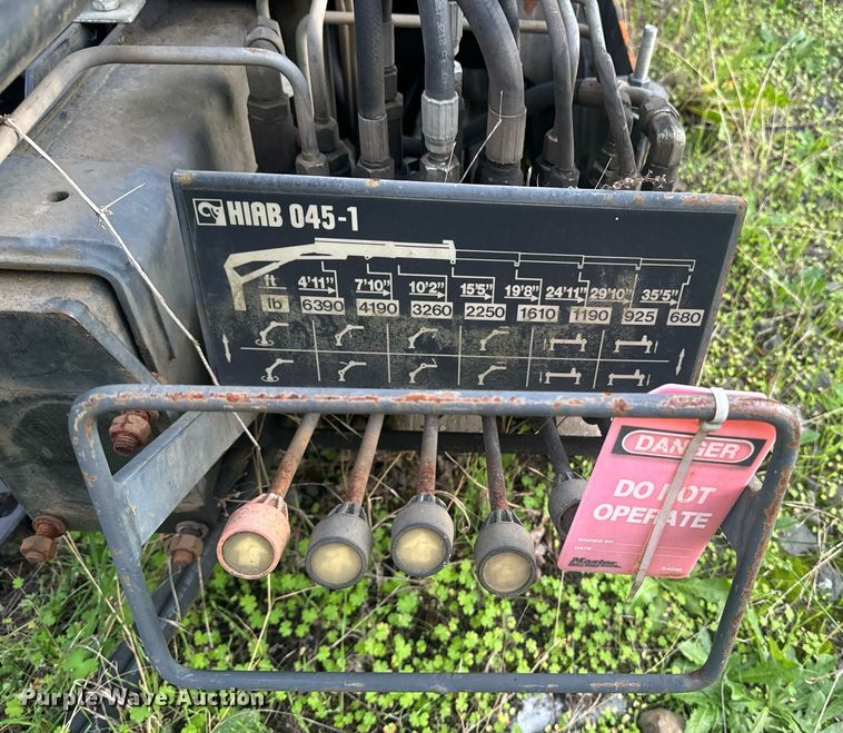 image for item EI4050 HIAB Knuckle Boom cranes