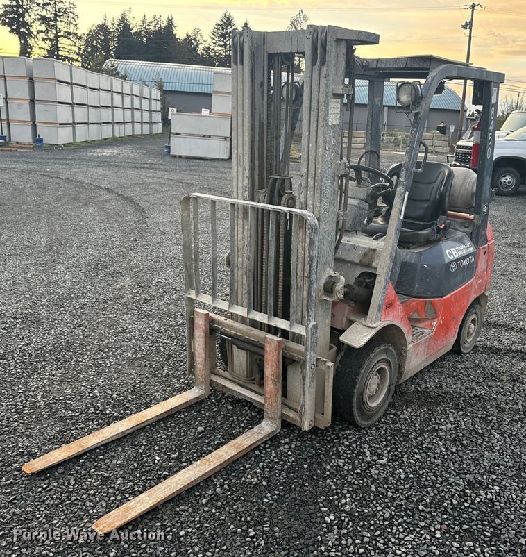 image for item EI4051 2005 Toyota 7FGU18 forklift