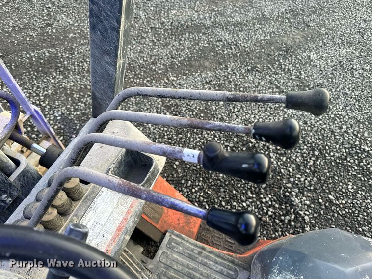 image for item EI4051 2005 Toyota 7FGU18 forklift