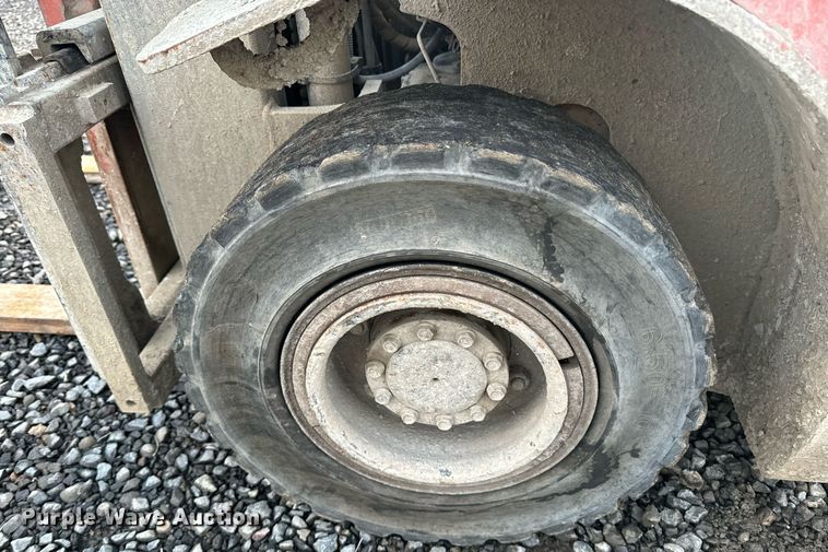 image for item EI4051 2005 Toyota 7FGU18 forklift