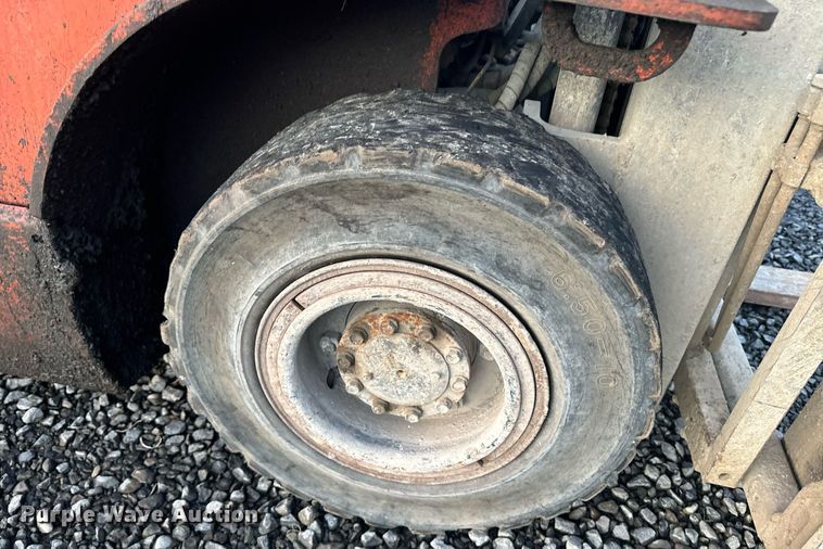 image for item EI4051 2005 Toyota 7FGU18 forklift