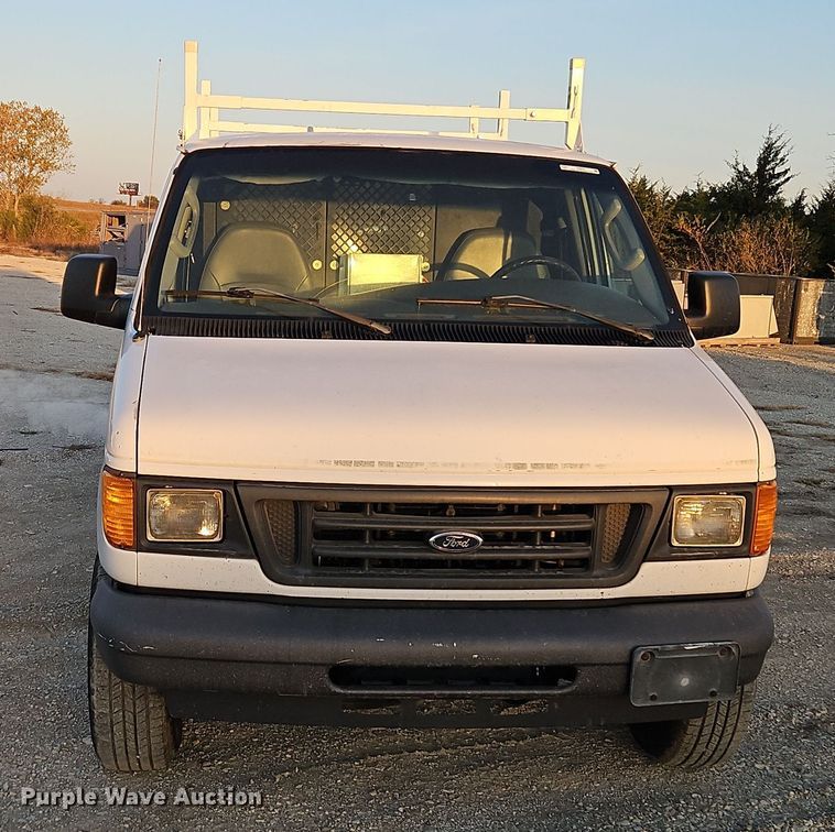 image for item EI8471 2005 Ford Econoline E250 van