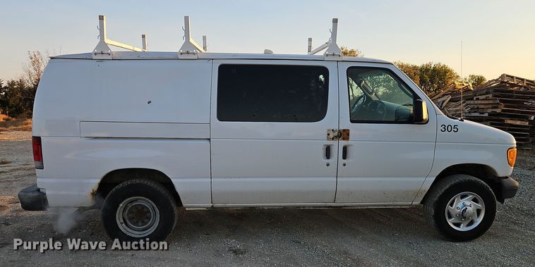 image for item EI8471 2005 Ford Econoline E250 van