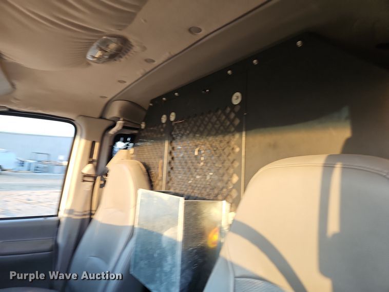 image for item EI8471 2005 Ford Econoline E250 van