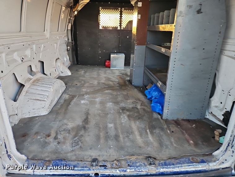 image for item EI8471 2005 Ford Econoline E250 van