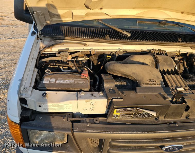 image for item EI8471 2005 Ford Econoline E250 van