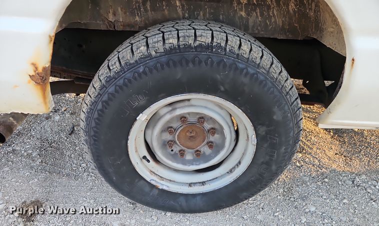 image for item EI8471 2005 Ford Econoline E250 van