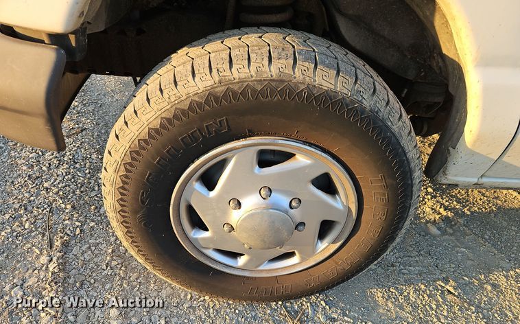 image for item EI8471 2005 Ford Econoline E250 van