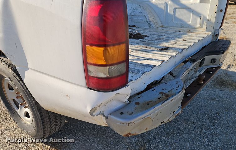 image for item EI8474 2002 Chevrolet  Silverado 1500 pickup truck