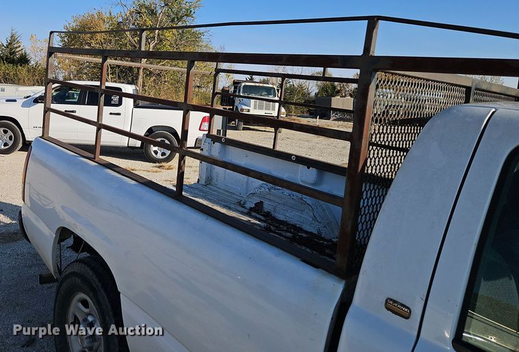 image for item EI8474 2002 Chevrolet  Silverado 1500 pickup truck