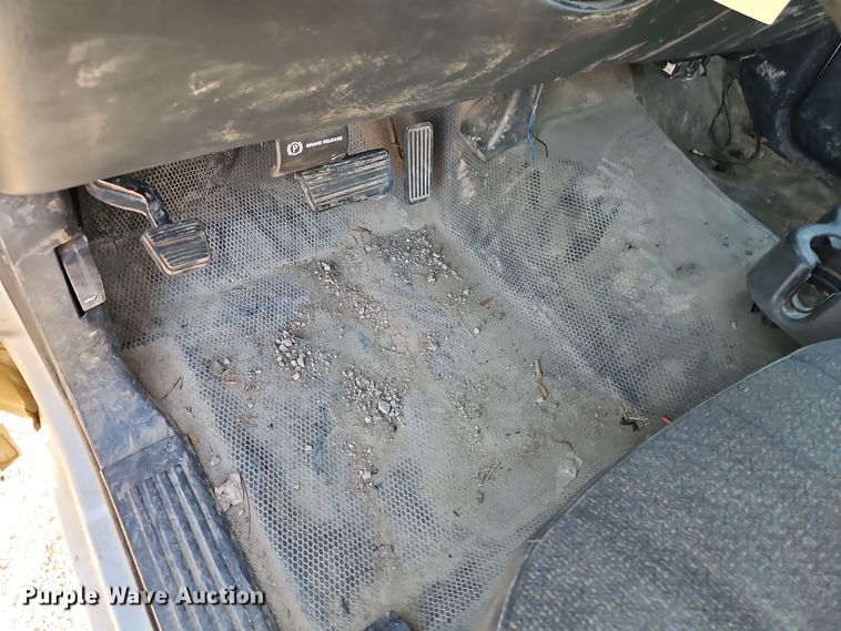 image for item EI8474 2002 Chevrolet  Silverado 1500 pickup truck