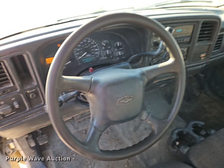 image for item EI8474 2002 Chevrolet  Silverado 1500 pickup truck