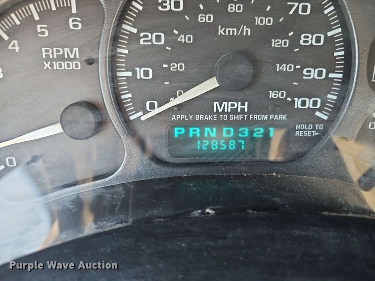 image for item EI8474 2002 Chevrolet  Silverado 1500 pickup truck