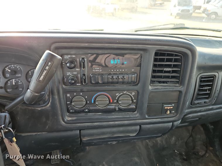 image for item EI8474 2002 Chevrolet  Silverado 1500 pickup truck