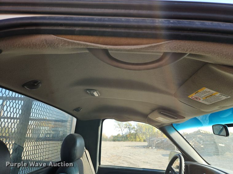 image for item EI8474 2002 Chevrolet  Silverado 1500 pickup truck