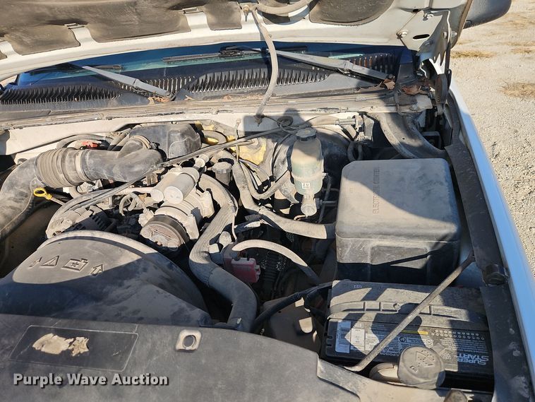 image for item EI8474 2002 Chevrolet  Silverado 1500 pickup truck