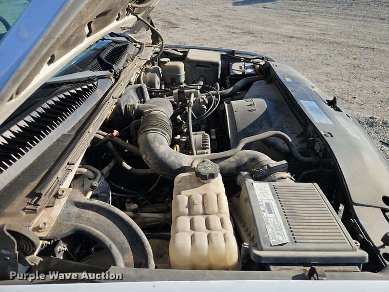 image for item EI8474 2002 Chevrolet  Silverado 1500 pickup truck