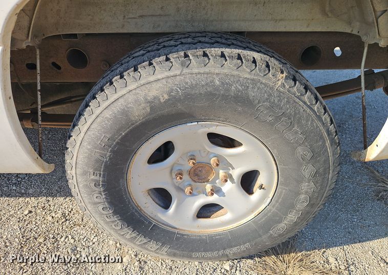 image for item EI8474 2002 Chevrolet  Silverado 1500 pickup truck