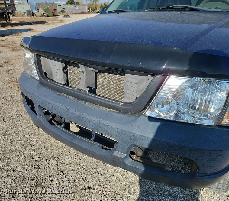 image for item EI8477 2004 Ford Explorer  SUV