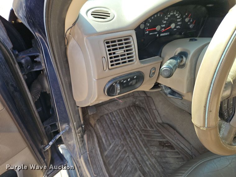 image for item EI8477 2004 Ford Explorer  SUV