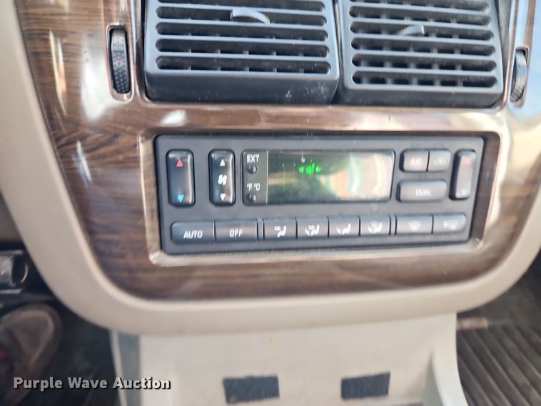 image for item EI8477 2004 Ford Explorer  SUV