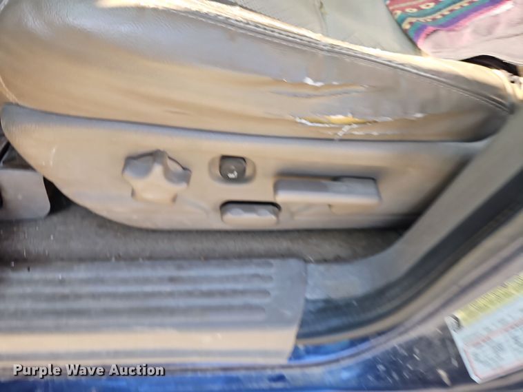 image for item EI8477 2004 Ford Explorer  SUV