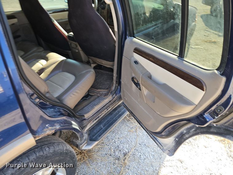image for item EI8477 2004 Ford Explorer  SUV