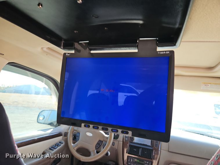 image for item EI8477 2004 Ford Explorer  SUV