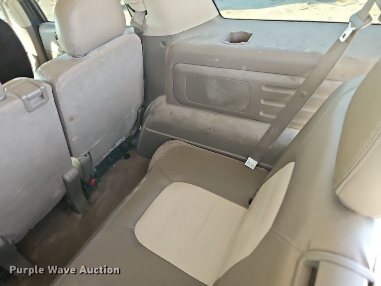 image for item EI8477 2004 Ford Explorer  SUV